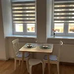 Omorika Na Zamkowej דירה קרקוב